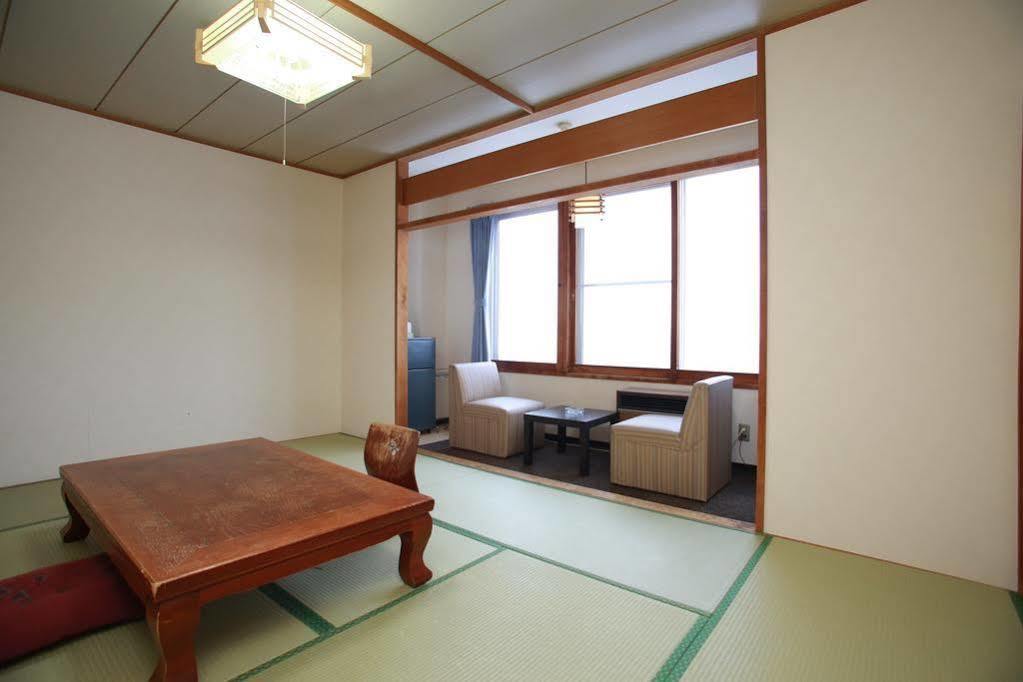 Hotel Izumi Shiraoi Екстер'єр фото